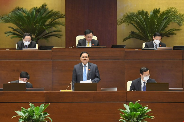 Thủ tướng Phạm Minh Chính: Phấn đấu hết năm nay tiêm phủ 100% mũi 2 cho các đối tượng cần thiết